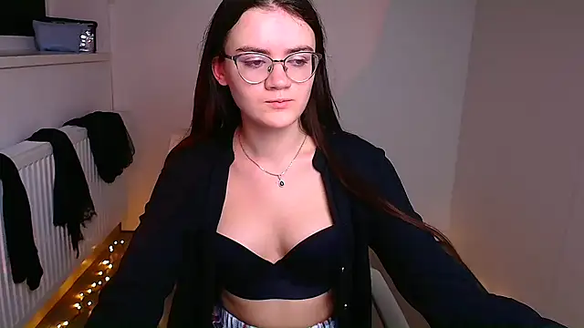 Snapshot of Josephine_jo chatting on January 2025 02:04:02 AM Josephine jo online show from January 2025 02:04:02 AM