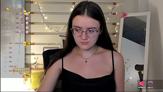 Snapshot of Josephine_jo chatting on September 2025 12:59:02 PM Josephine jo online show from September 2025 12:59:02 PM