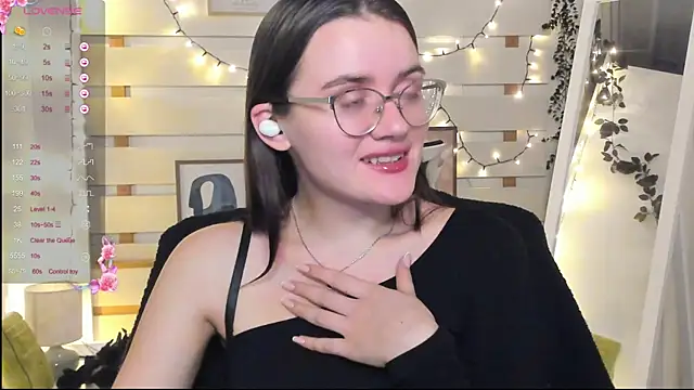 Josephine jo online show from December 2025 08:27:01 PM