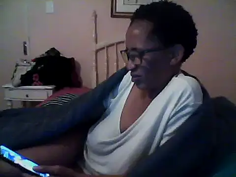 Snapshot of bustybillies chatting on March 2025 07:17:01 PM bustybillies online show from March 2025 07:17:01 PM