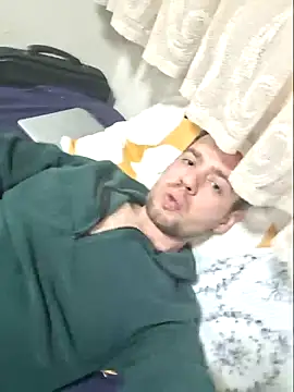 Snapshot of dnnzzcrynn chatting on March 2025 01:42:02 AM dnnzzcrynn online show from March 2025 01:42:02 AM