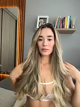 FridaKlein online show from February 2026 09:12:02 PM