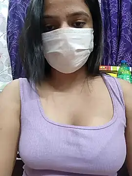 Snapshot of Myloveurvi chatting on December 2024 08:01:02 PM Myloveurvi online show from December 2024 08:01:02 PM