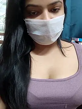 Myloveurvi online show from May 2026 10:54:01 AM