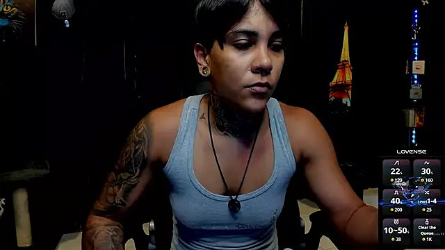 Snapshot of ZhoeStrong chatting on September 2025 05:23:01 PM ZhoeStrong online show from September 2025 05:23:01 PM