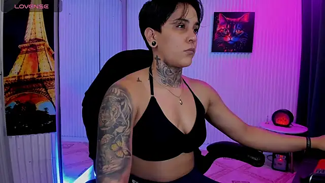 ZhoeStrong online show from April 2026 11:06:01 PM