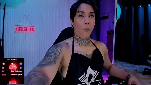 ZhoeStrong online show from June 2026 10:35:01 PM
