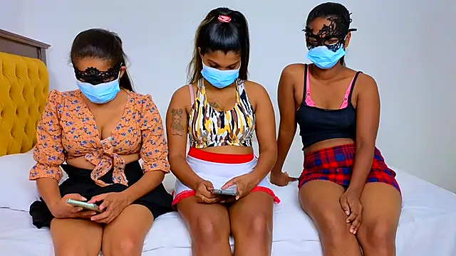 Snapshot of Queen_ashawary chatting on September 2025 04:40:01 PM Queen ashawary online show from September 2025 04:40:01 PM