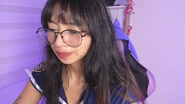 Snapshot of Yommi_Winx chatting on November 2025 02:12:01 AM Yommi Winx online show from November 2025 02:12:01 AM