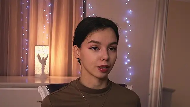Snapshot of TrudyCarey chatting on January 2025 02:12:02 PM TrudyCarey online show from January 2025 02:12:02 PM