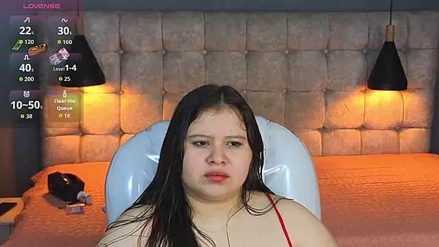 Snapshot of Laia_and_Aloby chatting on September 2025 10:42:01 PM Laia and Aloby online show from September 2025 10:42:01 PM