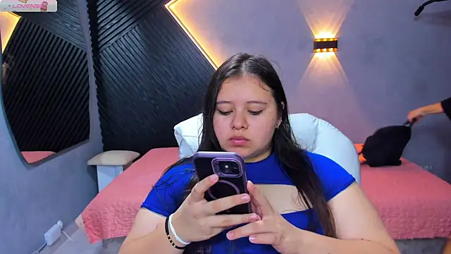 Laia and Aloby online show from June 2026 09:50:01 PM