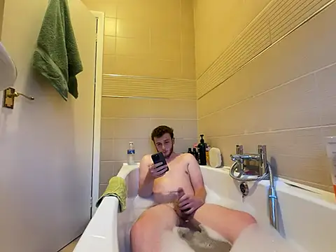 Snapshot of lappo2624 chatting on July 2026 08:18:01 PM lappo2624 online show from July 2026 08:18:01 PM