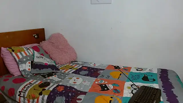 TylaRoggers online show from March 2025 12:19:01 AM