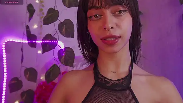 Kitty arts online show from December 2024 07:43:02 PM