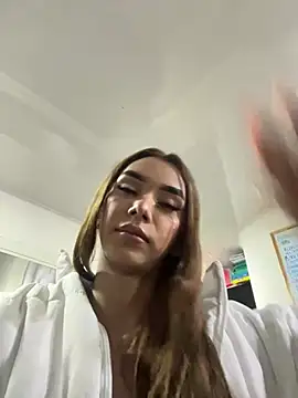 Snapshot of Nikol_Rang__ chatting on February 2025 12:58:02 AM Nikol Rang online show from February 2025 12:58:02 AM