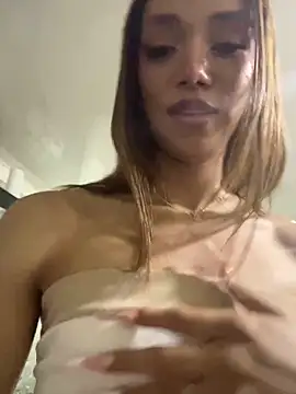 Snapshot of Nikol_Rang__ chatting on March 2025 07:10:01 AM Nikol Rang online show from March 2025 07:10:01 AM