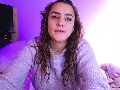 Snapshot of Lu_perez chatting on October 2025 05:02:02 PM Lu perez online show from October 2025 05:02:02 PM