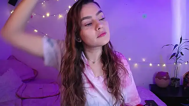 Lu perez online show from November 2025 06:08:01 PM