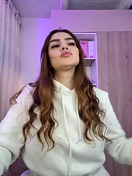 Lu perez online show from May 2026 01:19:01 PM