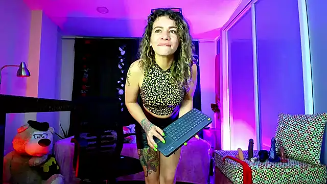 oriana thomson2 online show from February 2025 08:42:02 AM