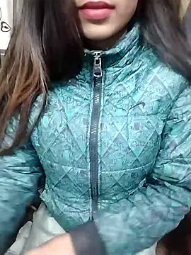 Sreya213 online show from December 2024 03:32:01 PM