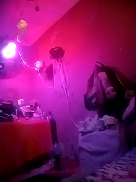 emanuhot online show from December 2025 11:42:02 PM