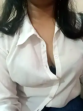 Rina777o online show from March 2025 09:48:02 PM