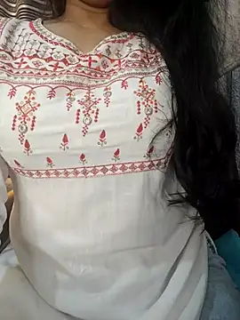 Rina777o online show from May 2026 04:56:01 PM