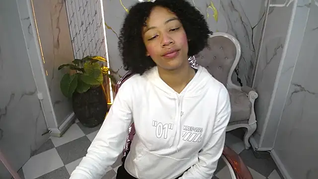 Violeth b online show from October 2025 01:14:01 PM