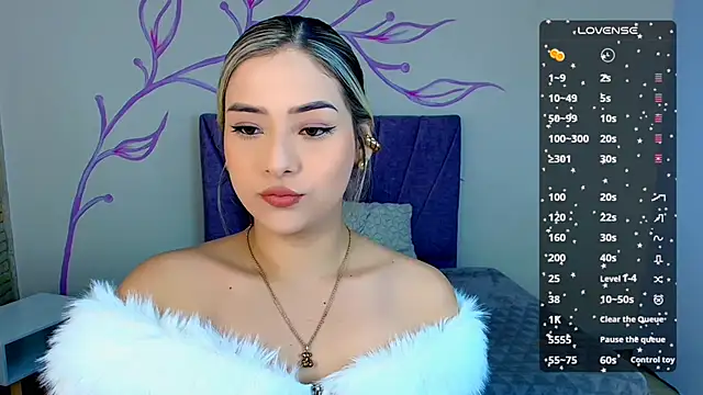 Snapshot of DahliaMoore chatting on December 2024 12:56:02 PM DahliaMoore online show from December 2024 12:56:02 PM