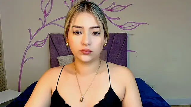 Snapshot of DahliaMoore chatting on January 2025 01:52:01 PM DahliaMoore online show from January 2025 01:52:01 PM