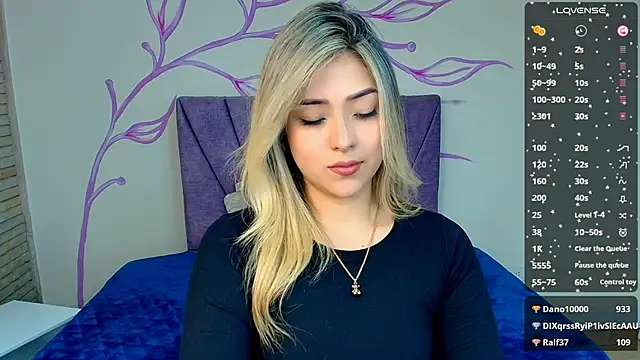 Snapshot of DahliaMoore chatting on January 2025 10:54:02 PM DahliaMoore online show from January 2025 10:54:02 PM