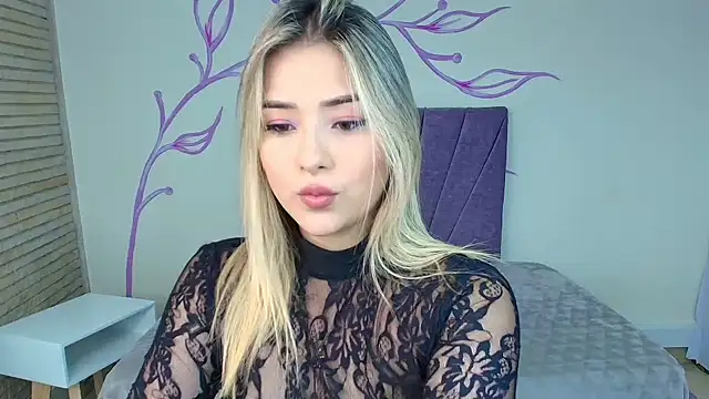 Snapshot of DahliaMoore chatting on February 2025 08:17:02 PM DahliaMoore online show from February 2025 08:17:02 PM