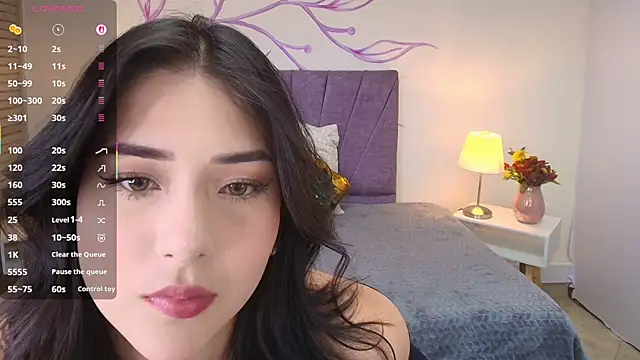 Snapshot of DahliaMoore chatting on September 2025 08:01:01 PM DahliaMoore online show from September 2025 08:01:01 PM