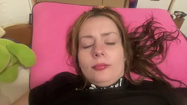 SkarlettRose96 online show from September 2025 06:57:02 AM