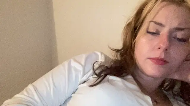 SkarlettRose96 online show from October 2025 04:01:01 AM