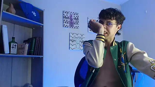 Snapshot of Jeam_hot chatting on December 2024 12:12:01 AM Jeam hot online show from December 2024 12:12:01 AM