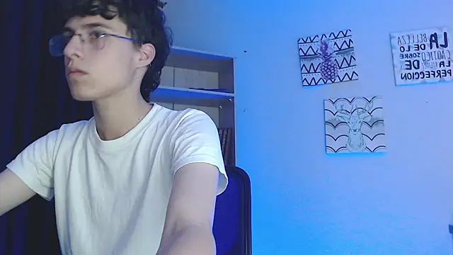 Snapshot of Jeam_hot chatting on December 2024 09:08:01 PM Jeam hot online show from December 2024 09:08:01 PM