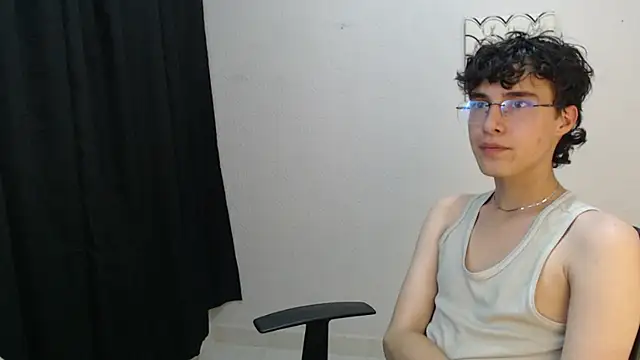 Snapshot of Jeam_hot chatting on December 2024 12:50:01 AM Jeam hot online show from December 2024 12:50:01 AM