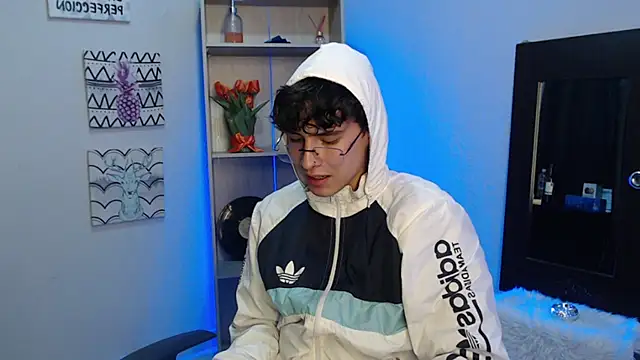 Snapshot of Jeam_hot chatting on January 2025 01:00:01 AM Jeam hot online show from January 2025 01:00:01 AM