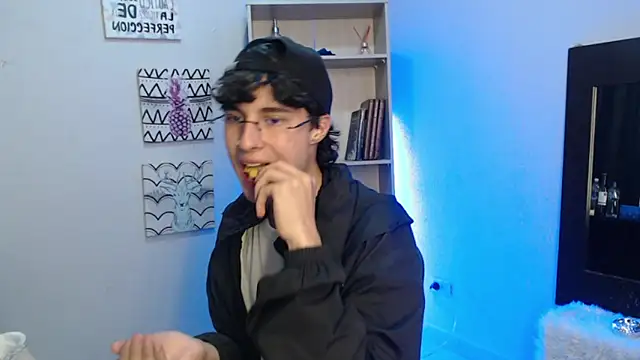 Snapshot of Jeam_hot chatting on January 2025 09:32:02 PM Jeam hot online show from January 2025 09:32:02 PM