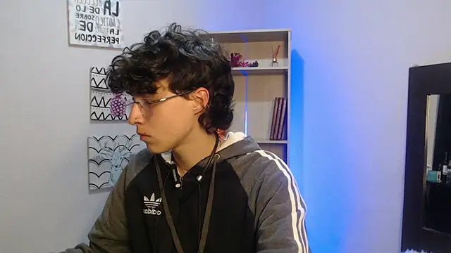 Snapshot of Jeam_hot chatting on January 2025 10:01:01 PM Jeam hot online show from January 2025 10:01:01 PM