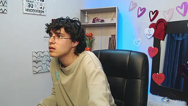 Snapshot of Jeam_hot chatting on March 2025 09:05:02 PM Jeam hot online show from March 2025 09:05:02 PM