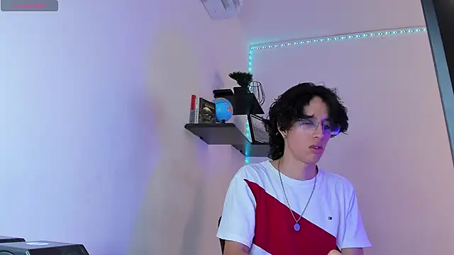 manu vera online show from September 2025 07:58:02 PM