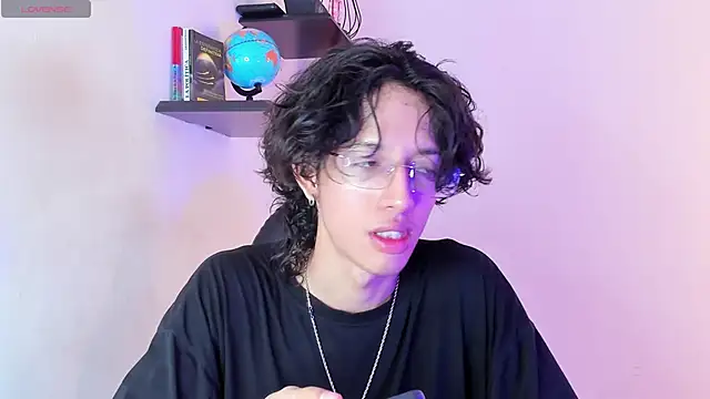 manu vera online show from September 2025 07:36:02 PM