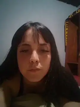 Snapshot of lucylovles chatting on April 2026 12:19:02 AM lucylovles online show from April 2026 12:19:02 AM