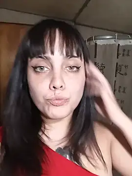 Snapshot of lucylovles chatting on July 2026 04:19:02 AM lucylovles online show from July 2026 04:19:02 AM