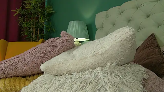 Foxxxy MILF online show from January 2025 08:25:02 AM