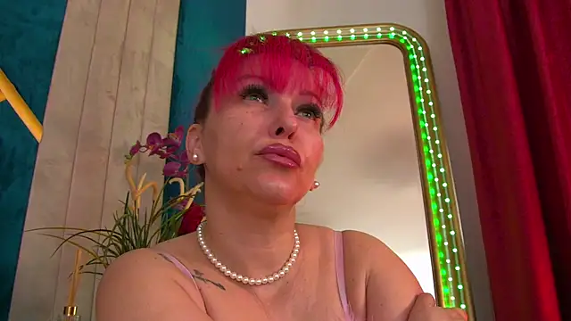 Foxxxy MILF online show from May 2026 03:45:02 AM